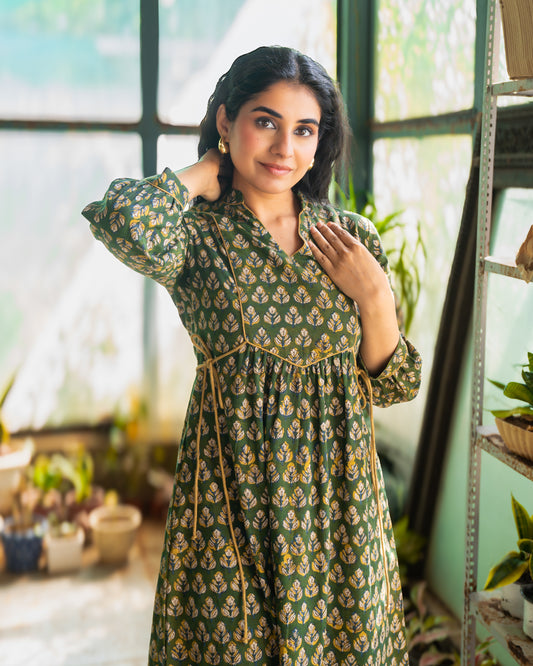 Meher Green Tie-up Fit and Flare A-line Midi Dress