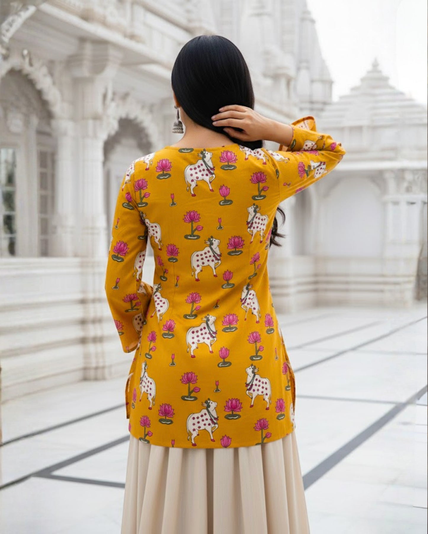 Siya Sleeved short Kurti
