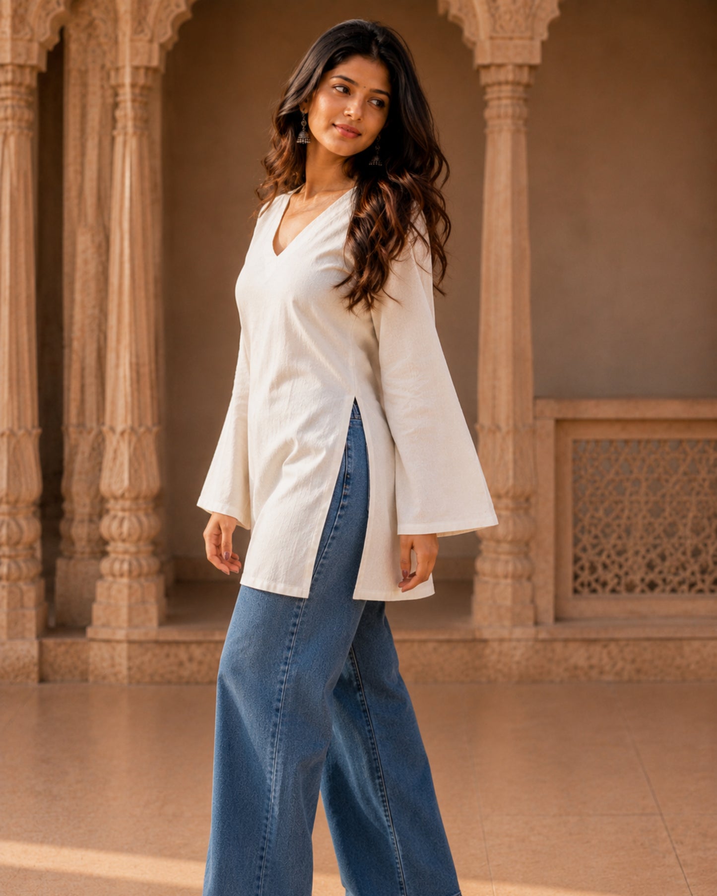 Saphed White Cotton Sleeved Short Kurti