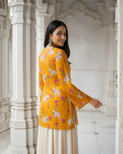 Siya Sleeved short Kurti