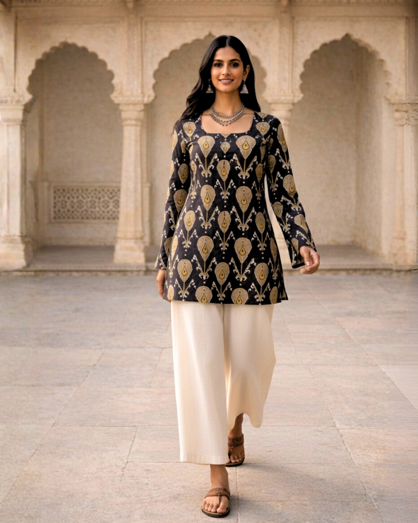 Vedika Ikat Sleeved short Kurti