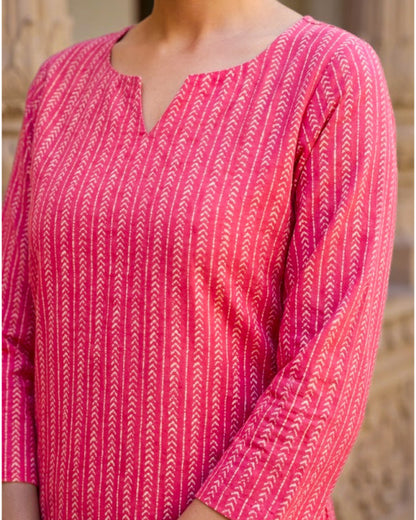 Raavya Red Printed Kurta