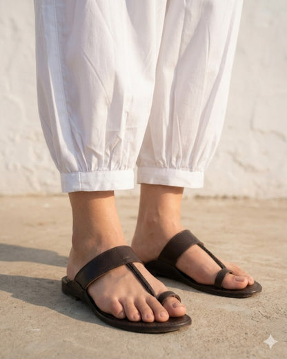 White Cotton Gathered Pants
