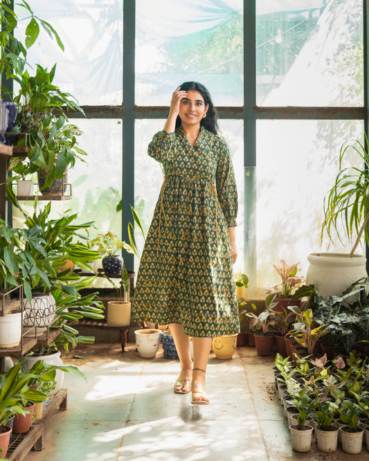 Meher Green Tie-up Fit and Flare A-line Midi Dress