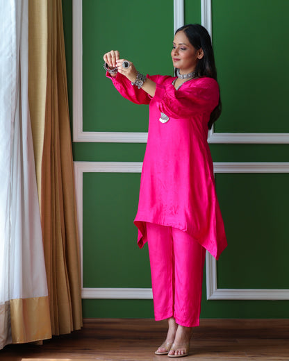 Meera Fuchsia Pink Short Kurta Set