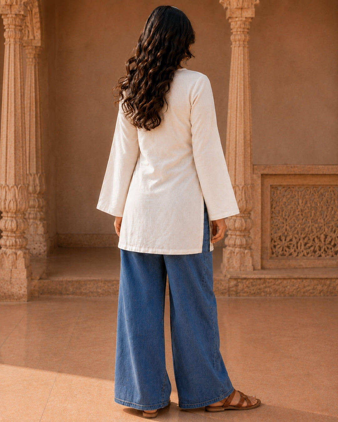 Saphed White Cotton Sleeved Short Kurti