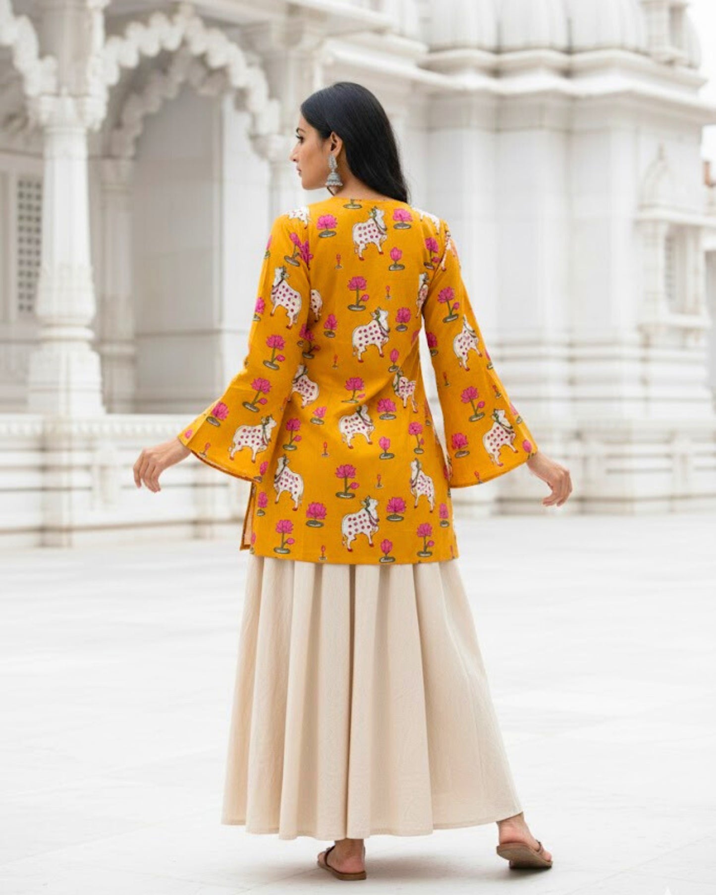 Siya Sleeved short Kurti