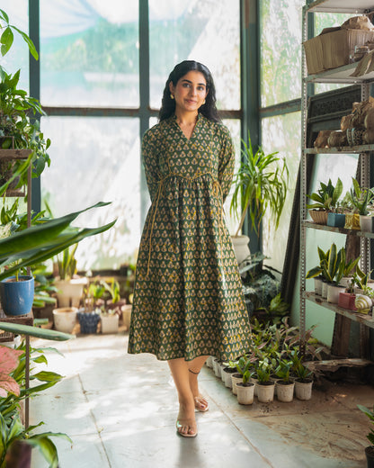 Meher Green Tie-up Fit and Flare A-line Midi Dress