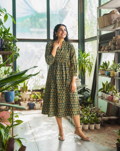 Meher Green Tie-up Fit and Flare A-line Midi Dress