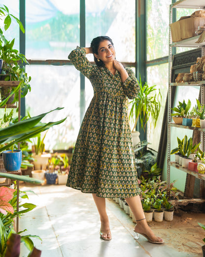 Meher Green Tie-up Fit and Flare A-line Midi Dress