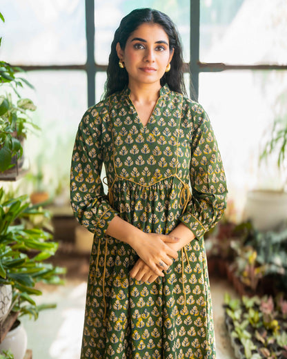 Meher Green Tie-up Fit and Flare A-line Midi Dress