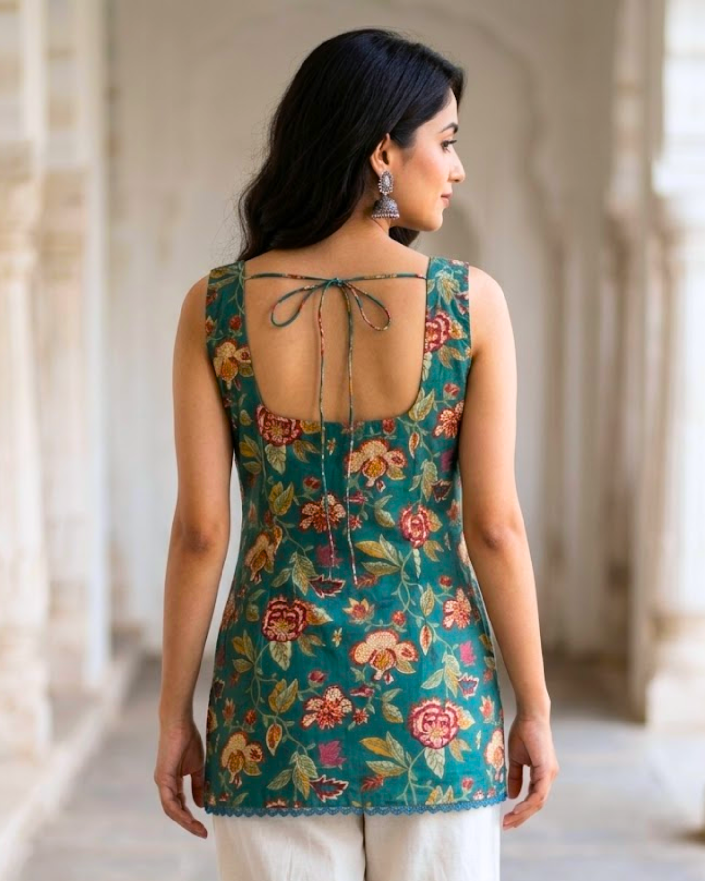 Saakhi Floral Cotton Short Kurti