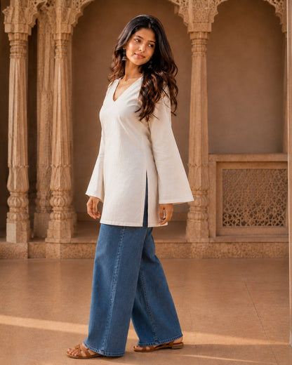 Saphed White Cotton Sleeved Short Kurti